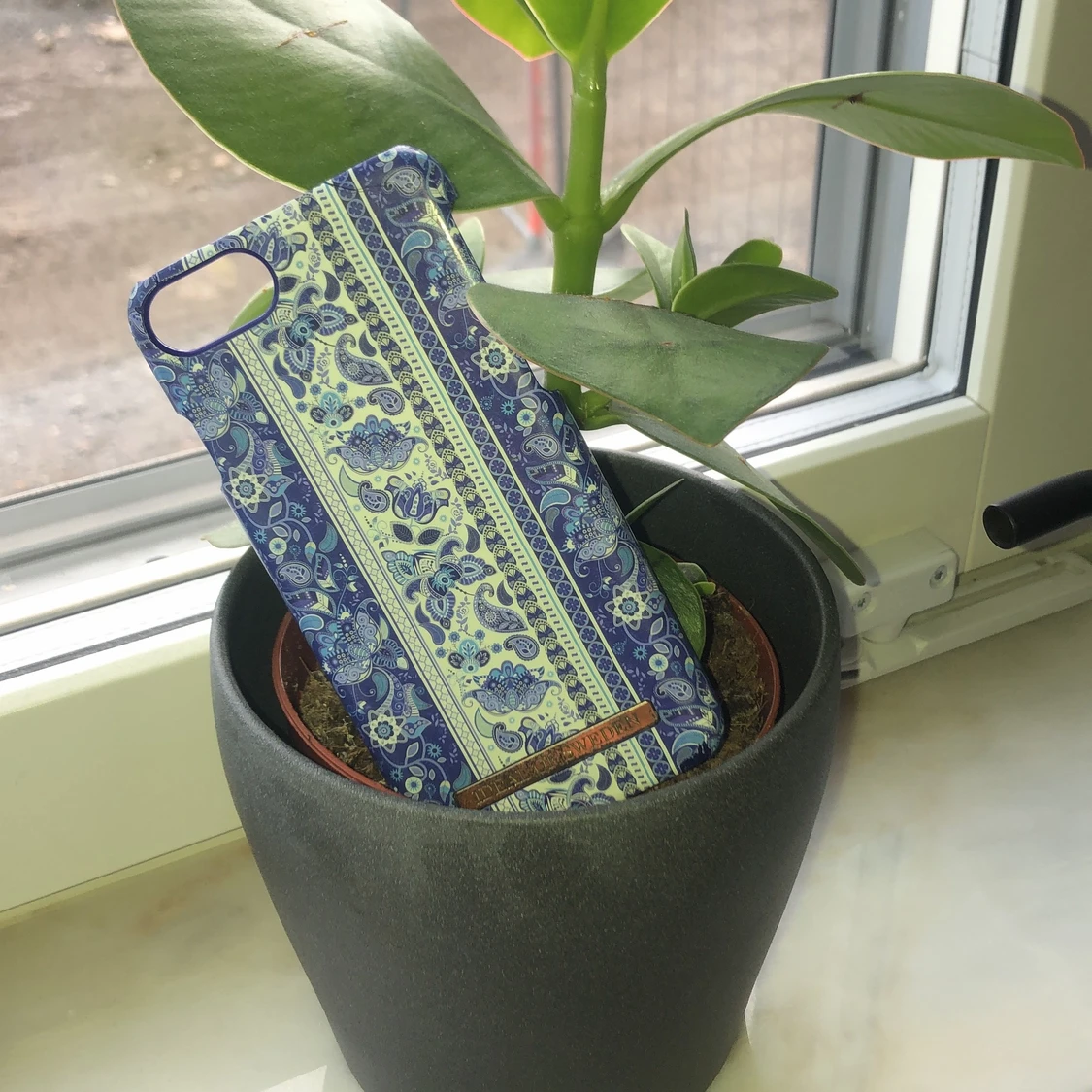 JĂ€ttefint IDEAL OF SWEDEN skalđŠ