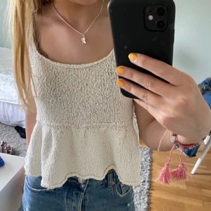 Zara topp - Säljer detta fina stickade linne från zara❤️
