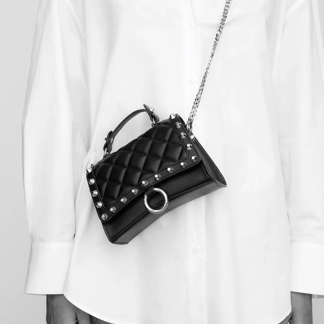 Väska med nitar - 90