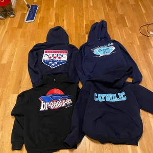 Vintage hoodies - Tja!💫 säljer nu dessa vintage hoodiesen. Kör BUDGIVNING på dem. BUD BÖRJAR FRÅN 250 kr. BUDA PRIVAT💫🌎