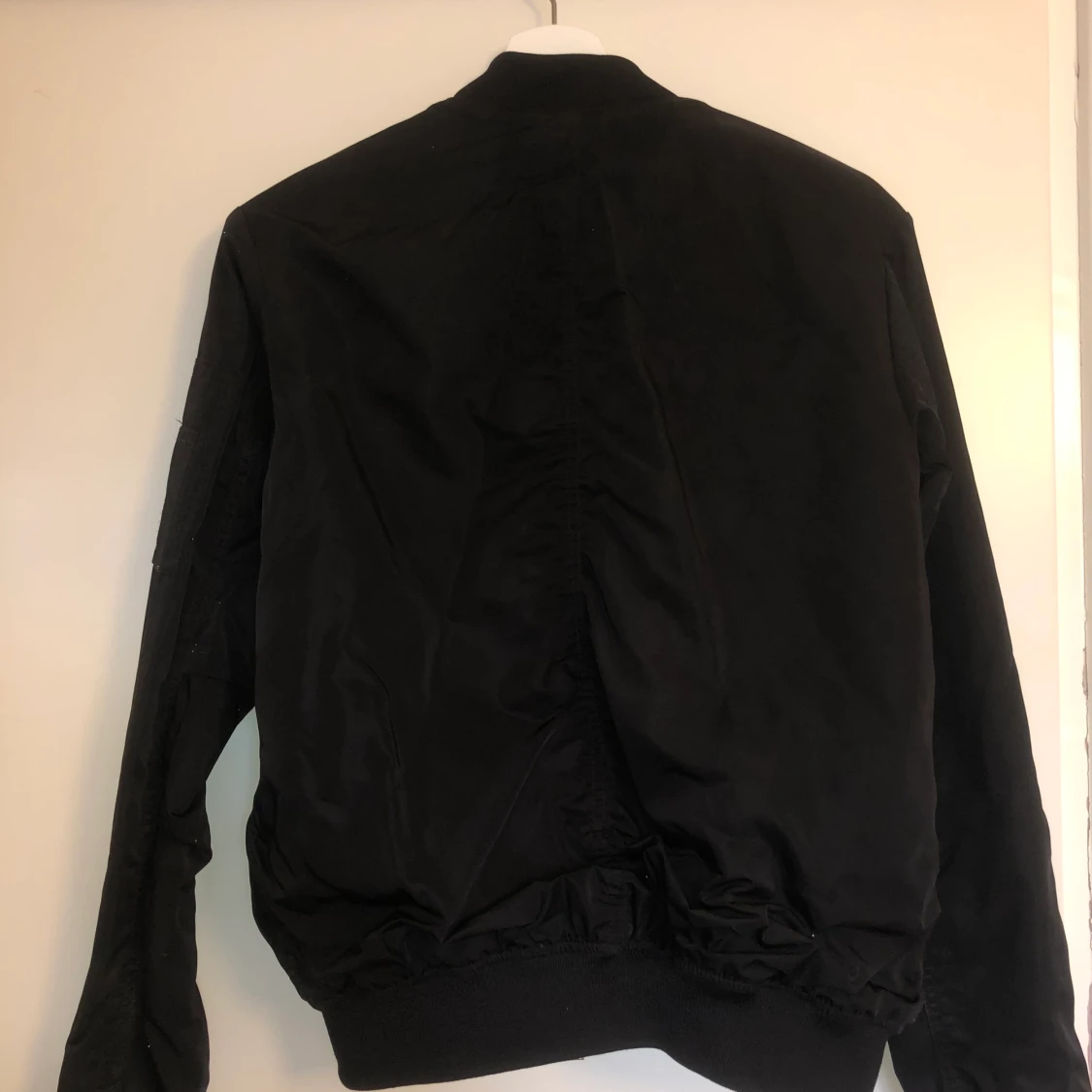 Svart bomberjacka  - 90