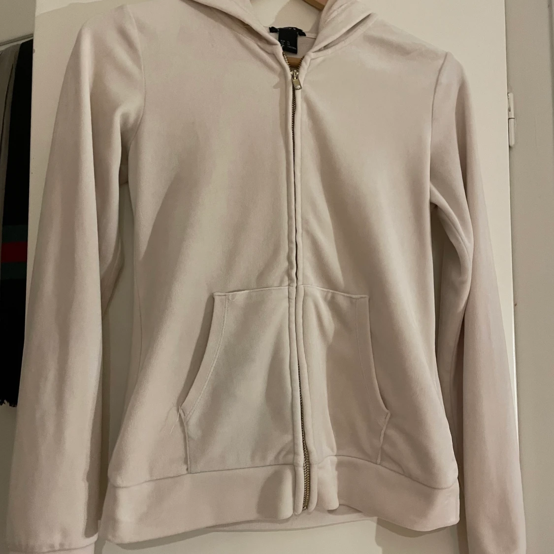 Vit Velour huvtröja