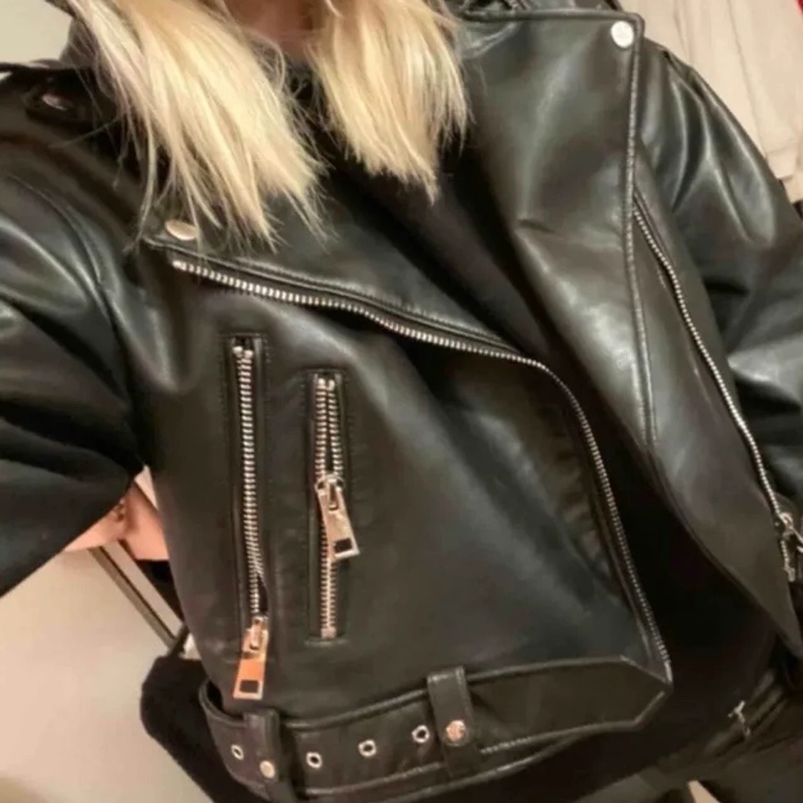 Oversized skinnjacka  - 90