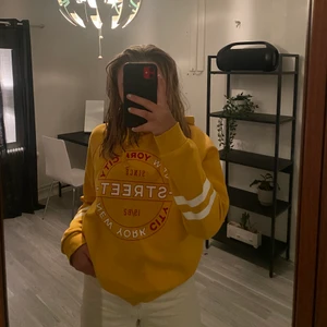 Gina - Jätte snygg hoodie från Gina tricot i mycket bra skick, är i storlek M💞pris kan diskuteras