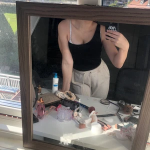 storlek S - supersnyggt svart snelinne 