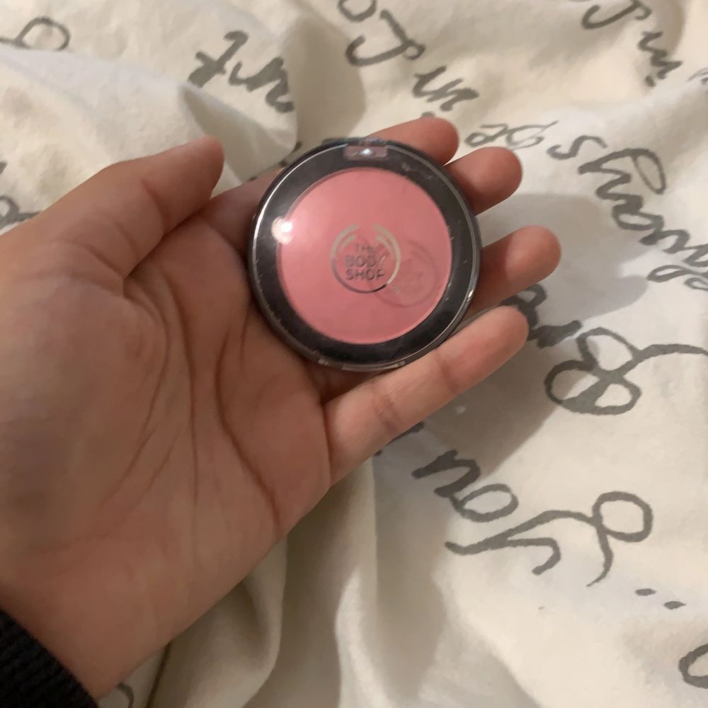 Body shop blush deals