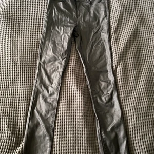 Skinnbyxor - Fejkskinnbyxor från Vila! Använd fåtalet gånger.🤍 frakt 66kr spårbart.