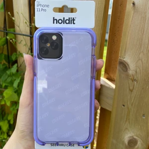 iPhoneskal 11 pro - Oanvänt mobilskal i nyskick då jag råkade köpa fel storlek. Frakten ingår. Ny pris 250kr. 