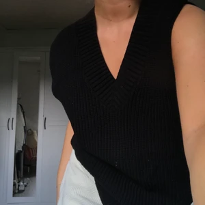 Svart väst - Svart populär väst från Hm, använd ett fåtal gånger men inget som syns ☺️