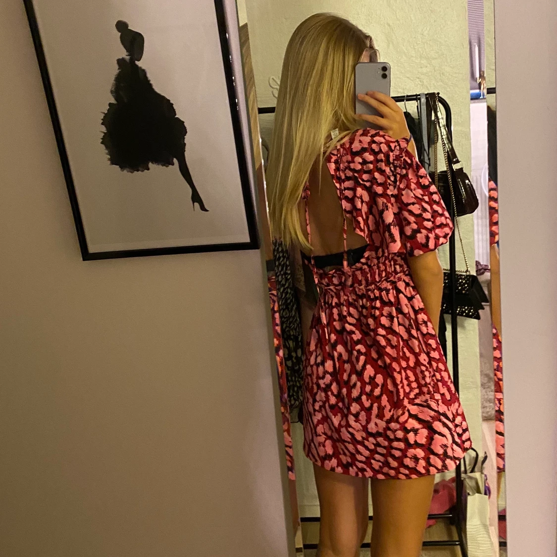 Asos klänning med öppen rygg - 90