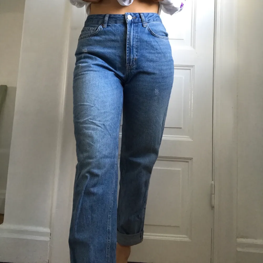 Urban Outfitters jeans, köpta i New york för runt 600 kr! Är 161 men vikt upp, så passar utantvekan längre personer också. Jeans & Byxor.