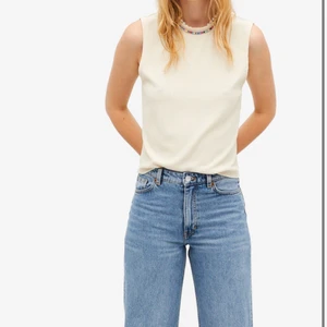 Jätte snygga monki jeans - Har klippt jeansen lite och ska passa perfekt för de som är 155cm om man vill ha det långa. 
