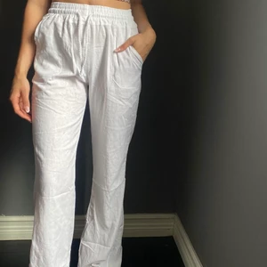 Linnebyxor - Snygga linnebyxor från byanastasia, aldrig använda! (lånade bilder)