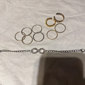 accessoarer  - köpte dessa på hm för ett tag sedan aldrig använda 