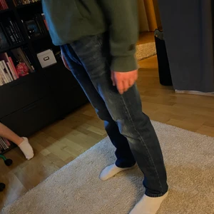 Dressman jeans - Passform regular. Bra skick knappt använda. Skriv för mer info.