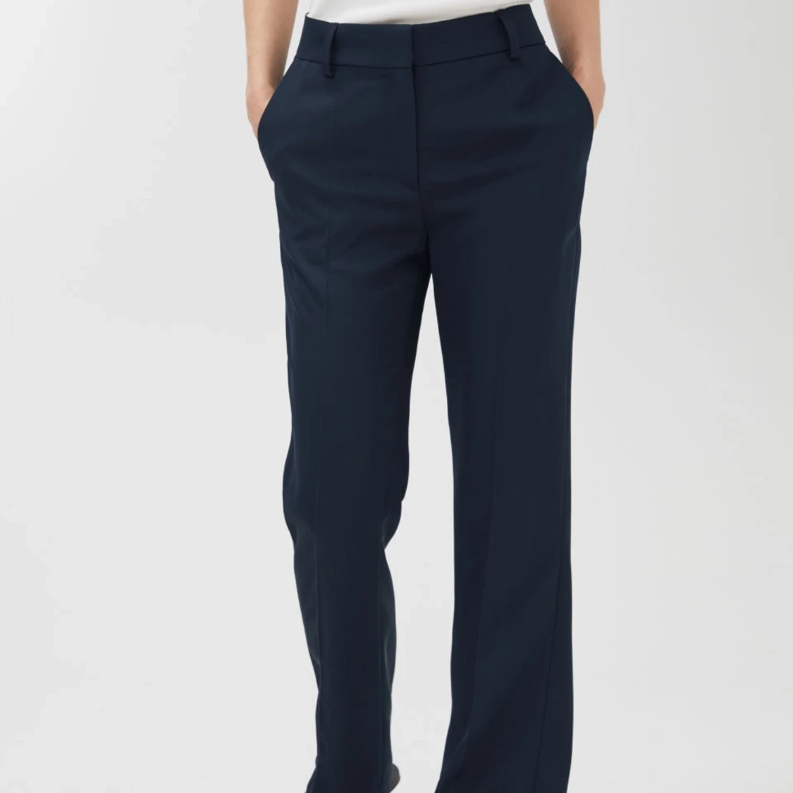 Arket Mörkblåa kostymbyxor