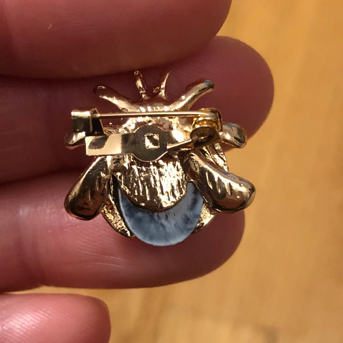 Säljer ett fint brosch  - 90