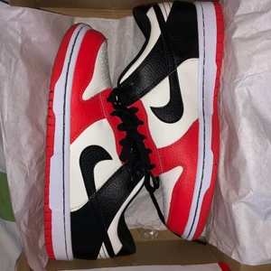 Nike Dunk low nba 75th Chicago bulls - Storlek 38, nya och oanvända.