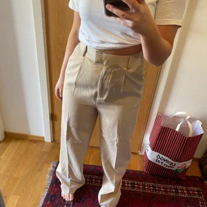 Kostymbyxor HM - Strl 38, vid intresse snap: tilde0333