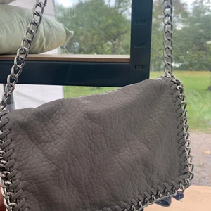 Väska - Tiamo väska i bra skick