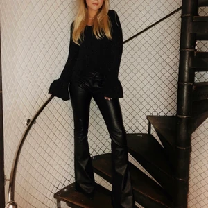 Blus med volang  - Dry lake blus med volang och glitter