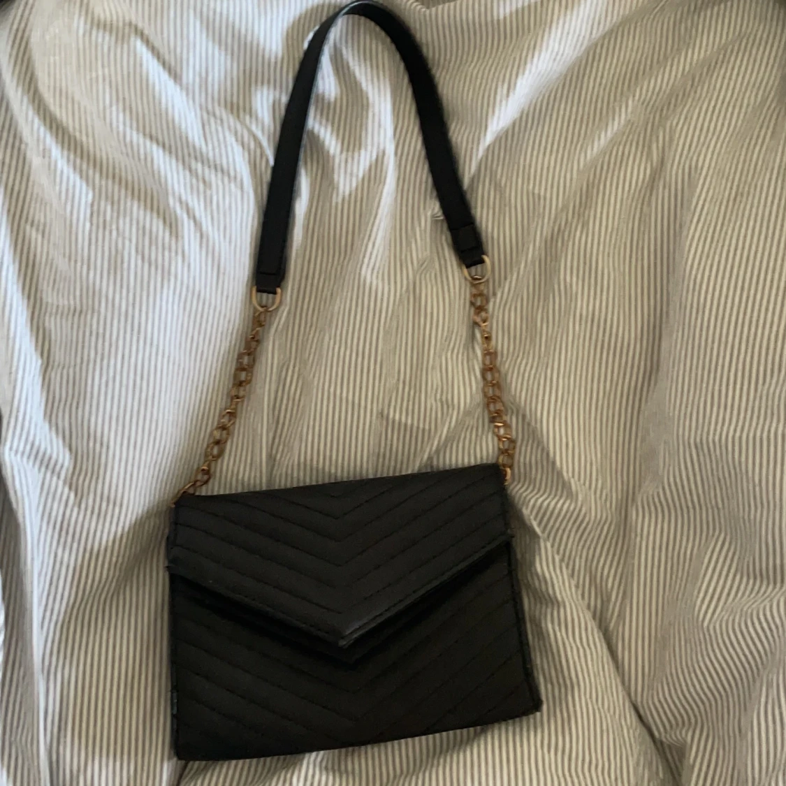 Svart väska - 90