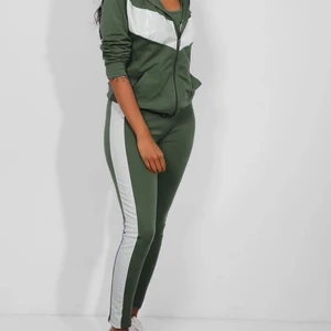 3 Sets Tracksuit  - 3 Sets Tracksuit New never won 400,  price  negotiable.    Have it  Grey  S/M