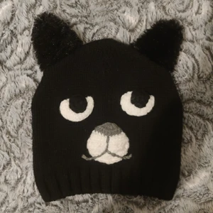 Mössa - Björn mössa i nyskick! 