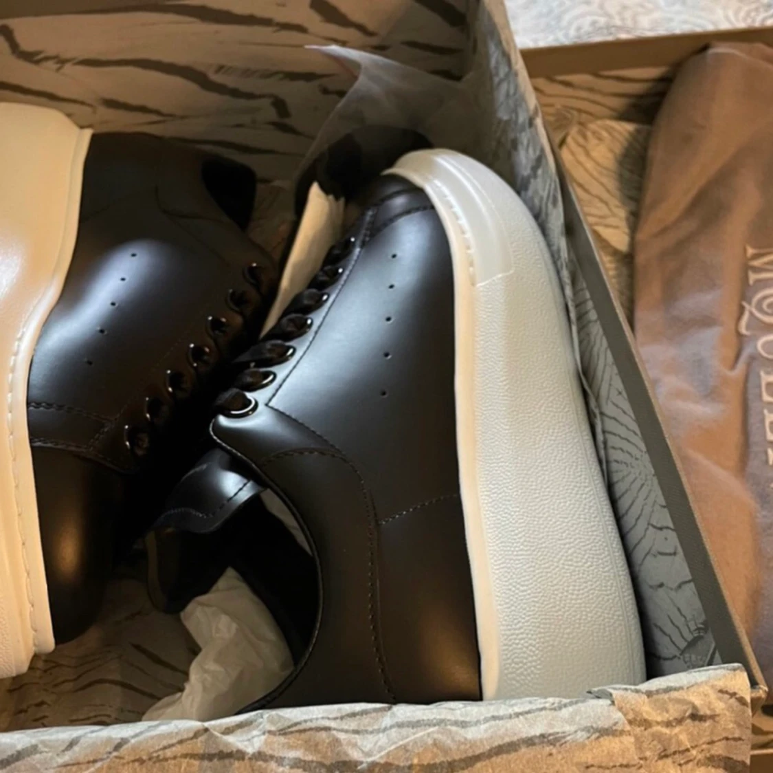 Alexander McQueen  - 91