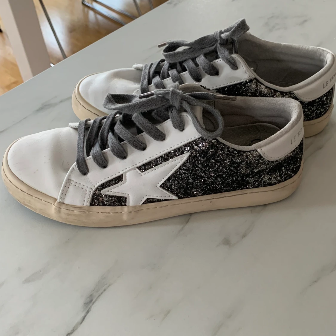 Le Temps Des Cerises skor glittriga  - 90