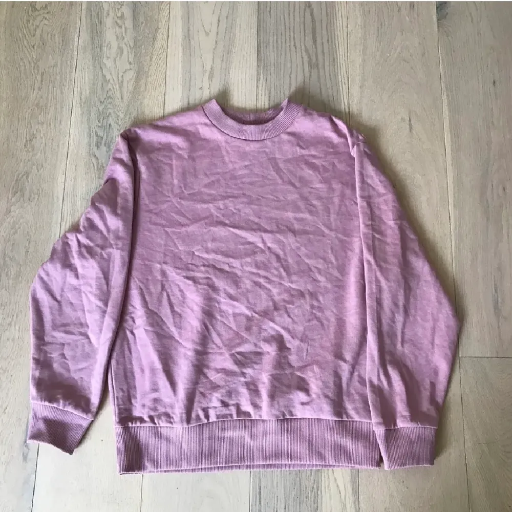 Nästan helt oanvänd rosa tröja från Asos💕 Stl: M!. Tröjor & Koftor.