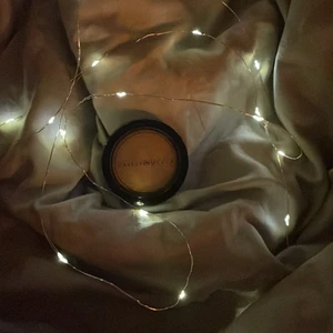 bronzer - makuep mekkas final touch baked bronzer glow är fantastisk orginal pris 139 och säljer för 50😍😍🙌🙌🙌