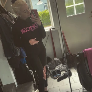 Dirtcult  - Använd 3 gånger, storlek m men sitter som s