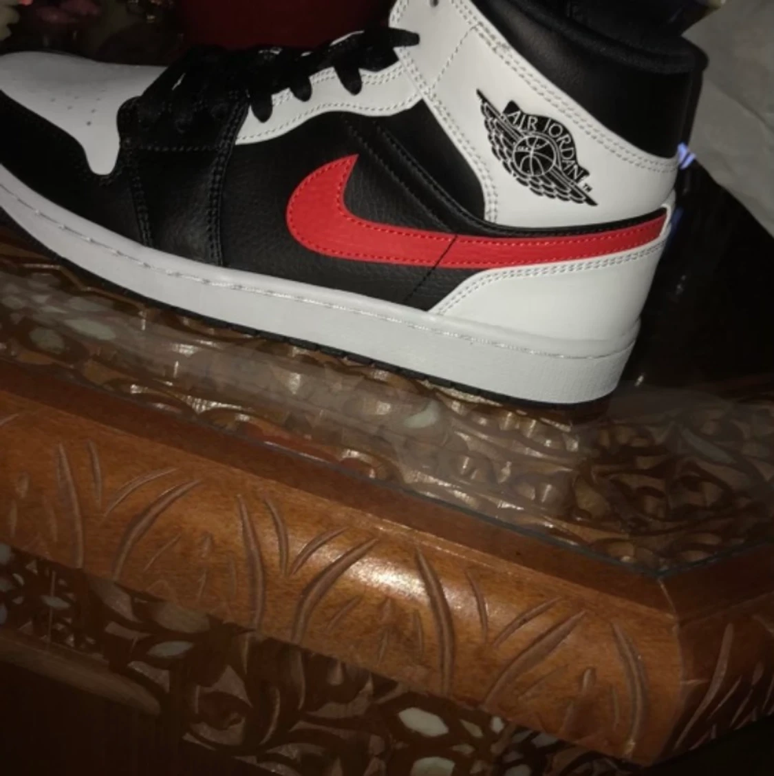 Jordan air 1 mid chili red white  - 90