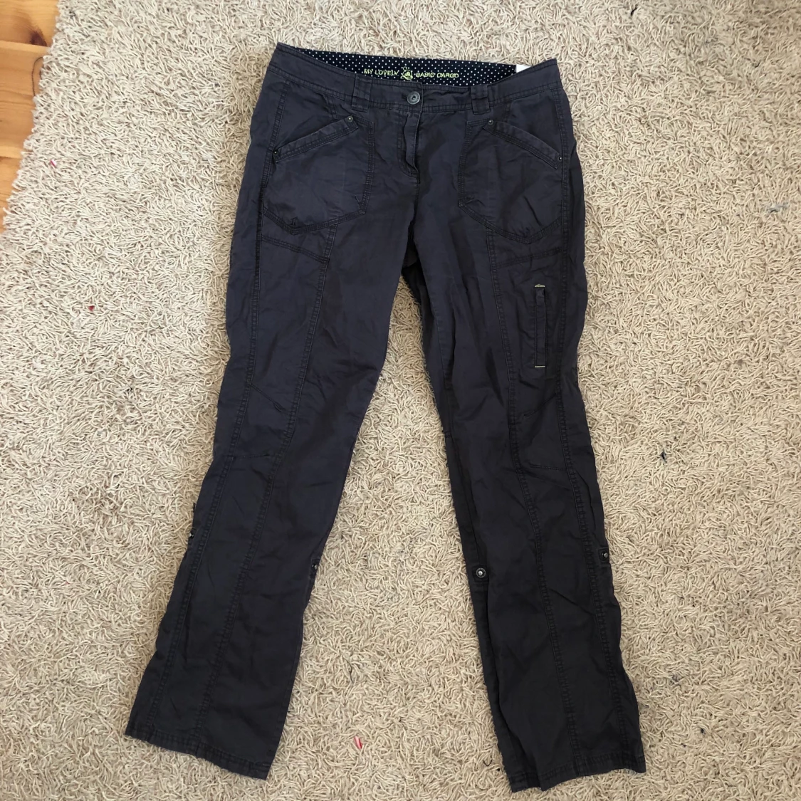 Low waist byxor - 90