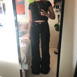 Ace pants - Weekday ace pants,högmidja och vida ben.