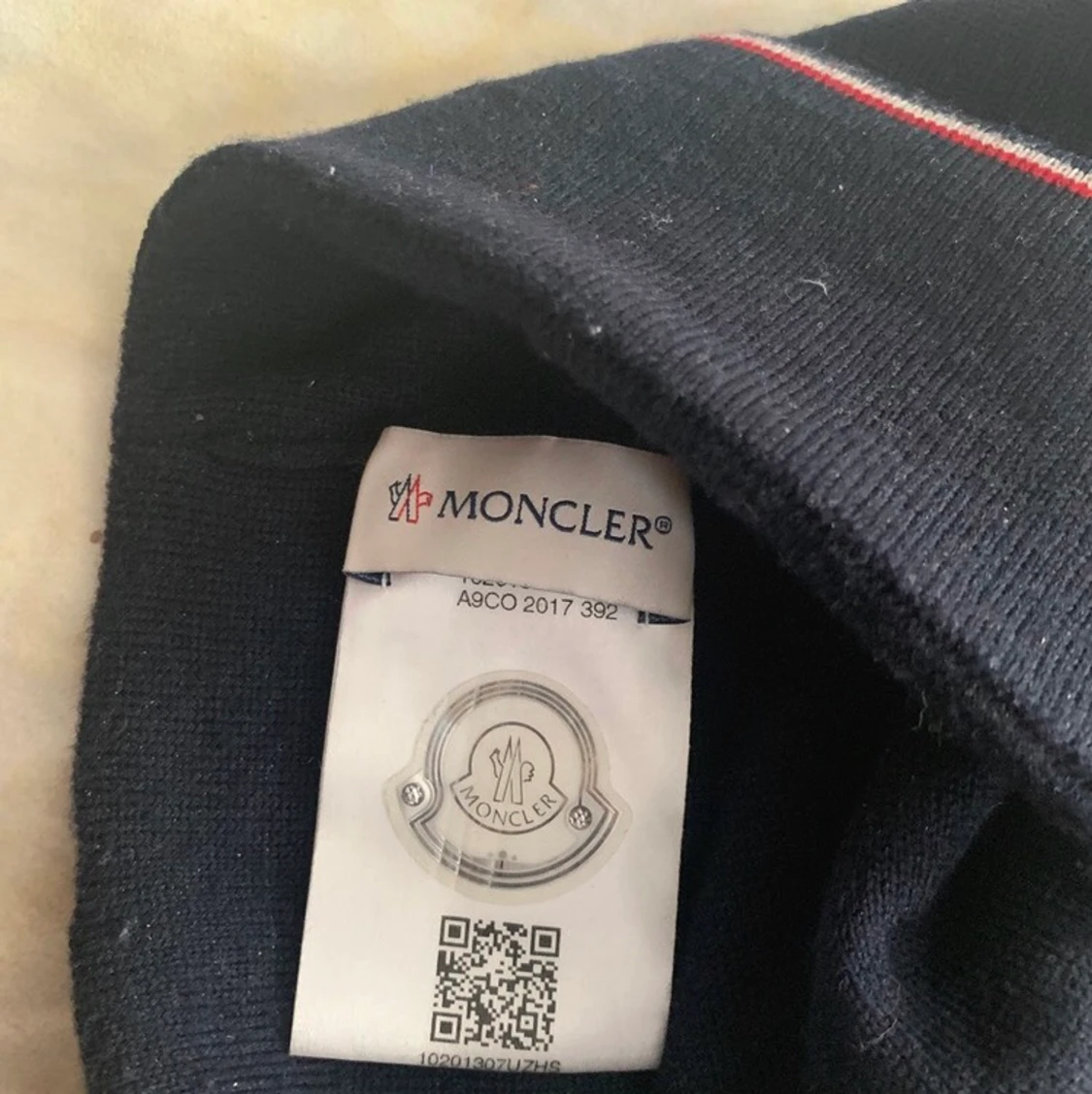 Moncler Mössa - 90