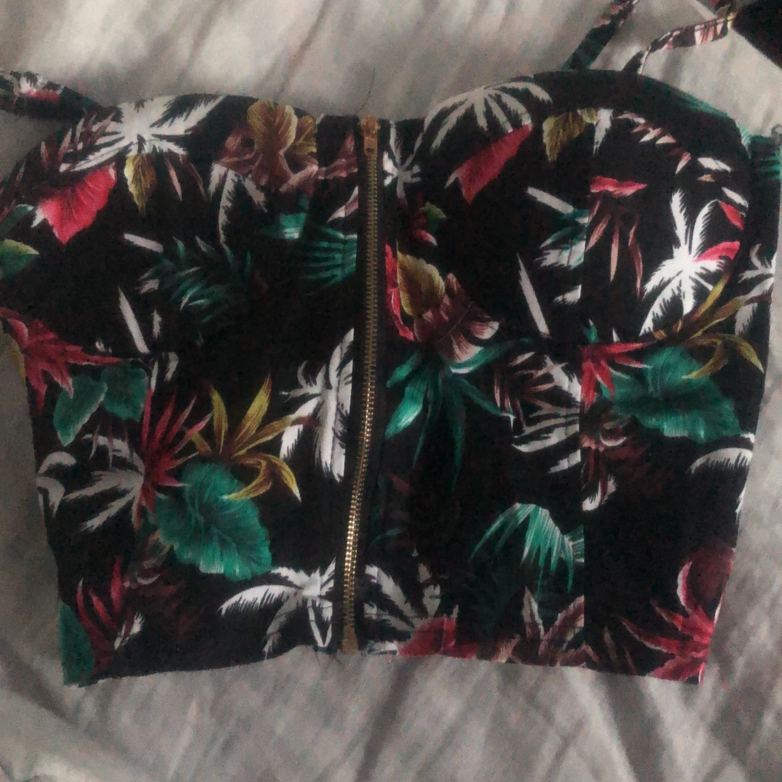 En magtröja i storlek ”s”