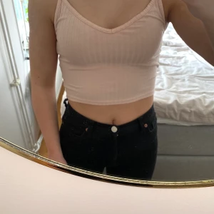 Rosa linne - Väldigt fint rosa linne från HM. Använt 1 gång!