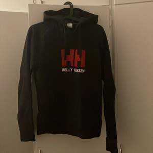 helly hansen HH hoodie andvänd 2-3 ggr max fint skick storlek: S