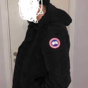 Canada Goose - Helt ny, Storlek M men passar även S då modellen är slim fit.