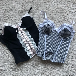 korsetter - två skitfina korsetter jag tyvärr behöver sälja pga jag har för många och behöver pengar:(( 190kr styck eller båda för 350~ kolla mina andra annonser för storleks info