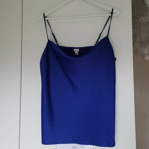 Linne från river island, Strl 38 - Blått linne från river island. Aldrig använt. Frakt ingår i priset.