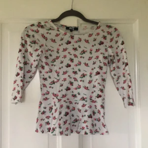 Peplumtopp - Peplumtopp från Bikbok.