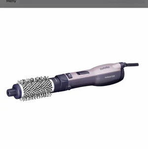 Varmluftsborste Babyliss  - Använd tre gånger. Skickar med alla tillbehör. Köparen får betala eventuell frakt.