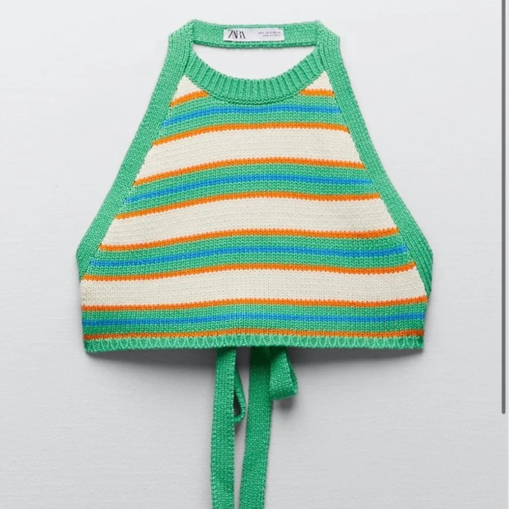 Den gröna stickade toppen från Zara, köptes u somras men aldrig använd. Yläosat.