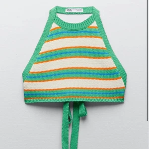 Zara stickad topp - Den gröna stickade toppen från Zara, köptes u somras men aldrig använd