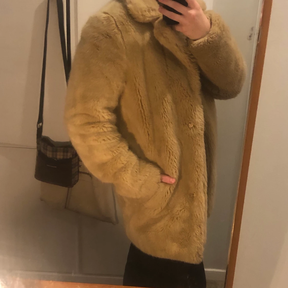 Mysigaste fakepälsjackan!!! - 90