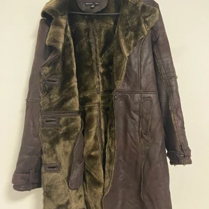 Kappa  - Fin kappa, väldigt bra skick. Använd endast enstaka gånger. Storlek 46. Frakt ingår i priset. 