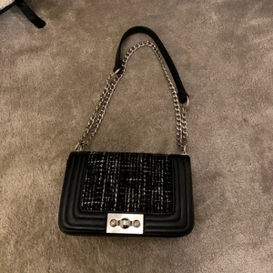 Väska - Superfin väska från Gina Tricot, jättefint skick!